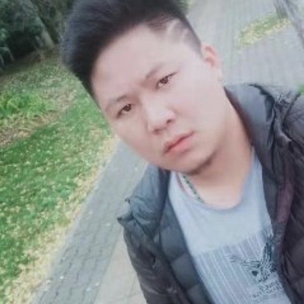 闪闪蹁跹水影的照片