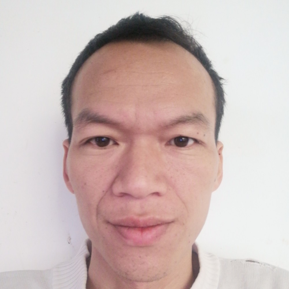 大叔闻神勇的照片