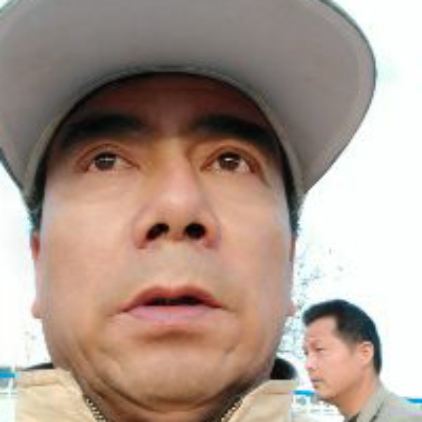 浐灞钓鱼人的照片