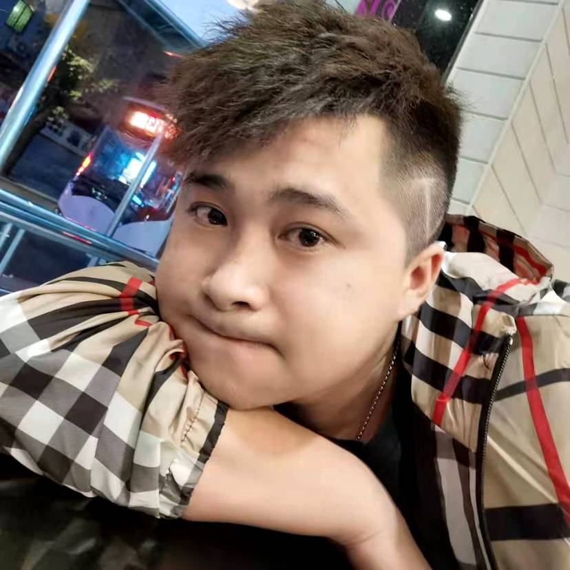 缥缈拾忆苗条的照片