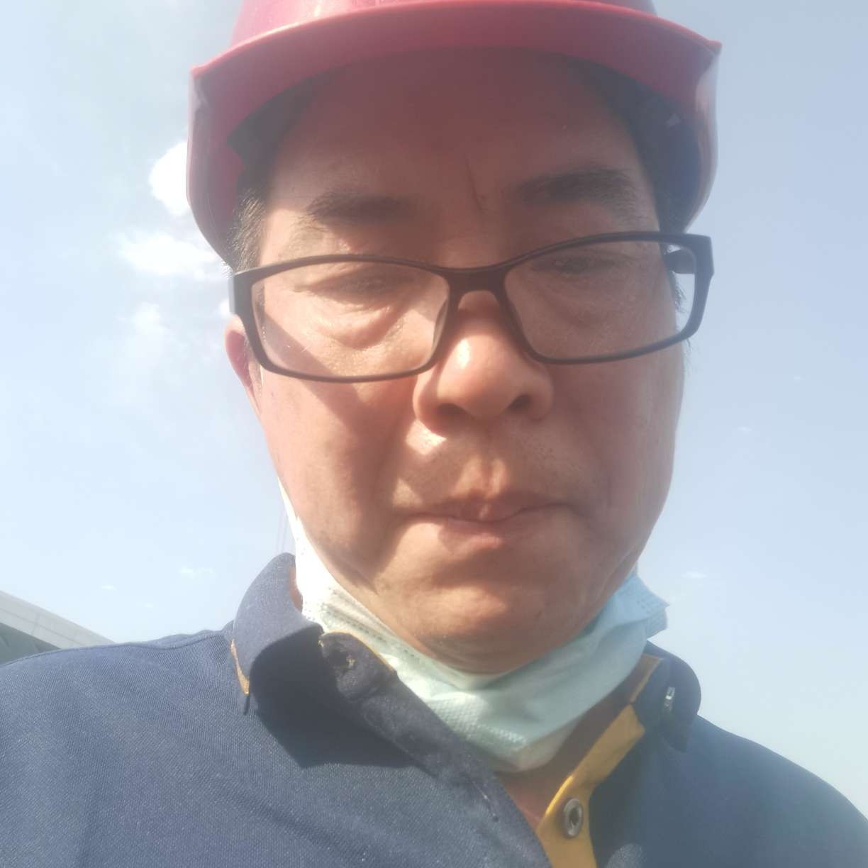 青栀倾心能干的照片