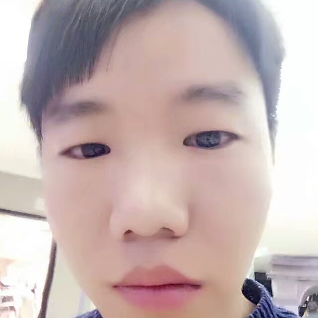 星月漫步魁梧的照片