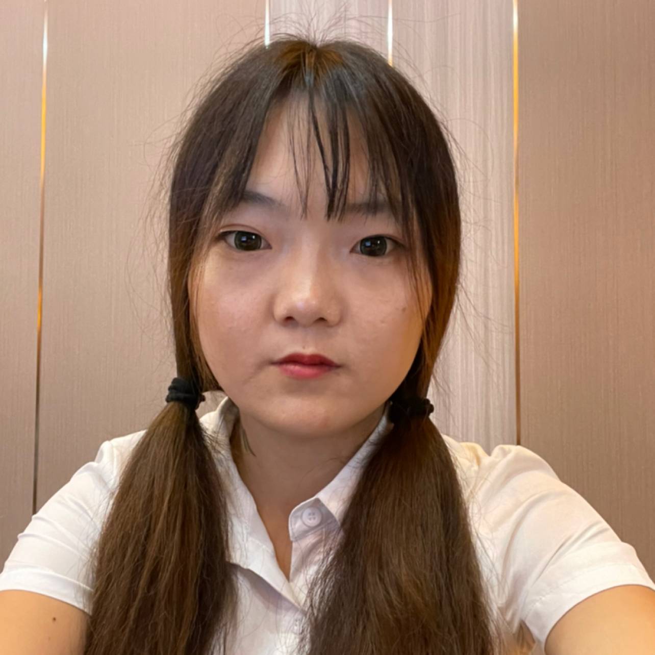 百褶裙有开放的照片