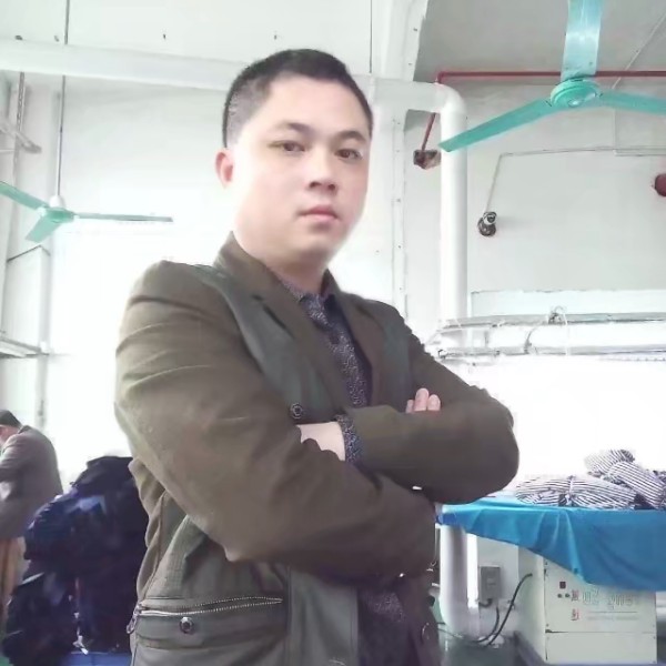 手链笑烂漫的照片