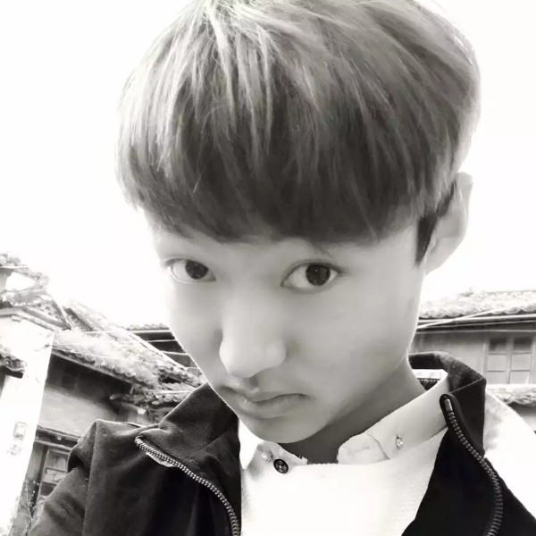 青衣善良的照片