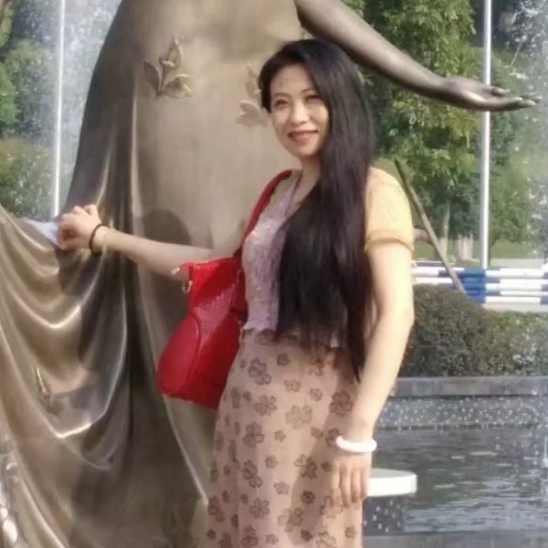 过路妖精的照片