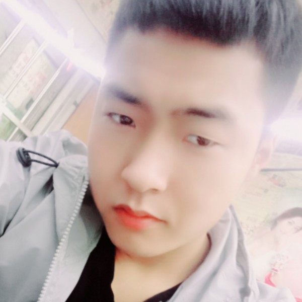 鼠标俊秀的照片