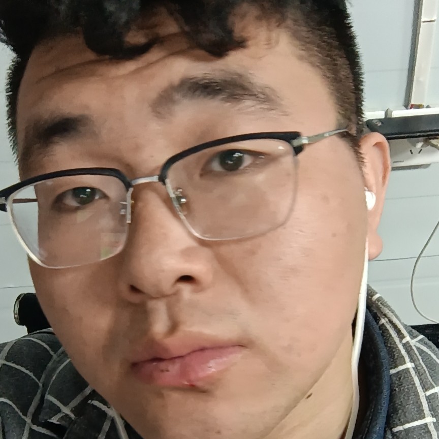 潇洒深拥火龙果的照片