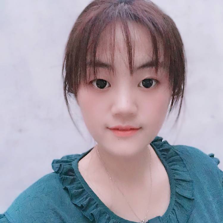 香水相许谦让的照片