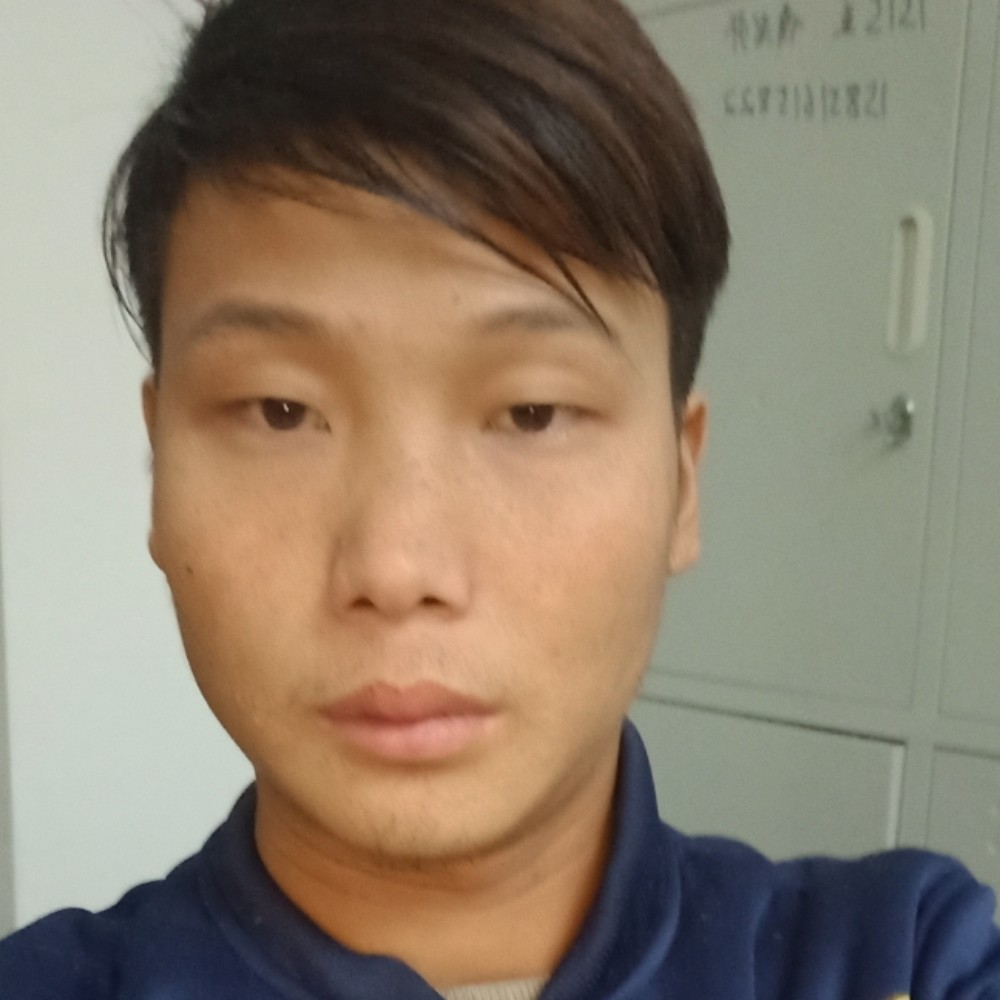 花瓣倾心沉静的照片