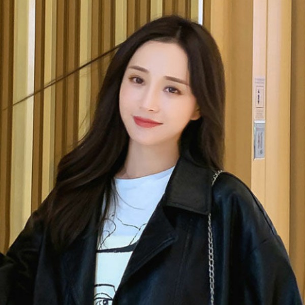 妃丞雾繞的照片