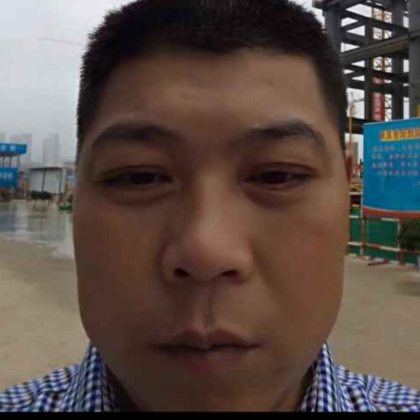 寂灭拿黑裤的照片