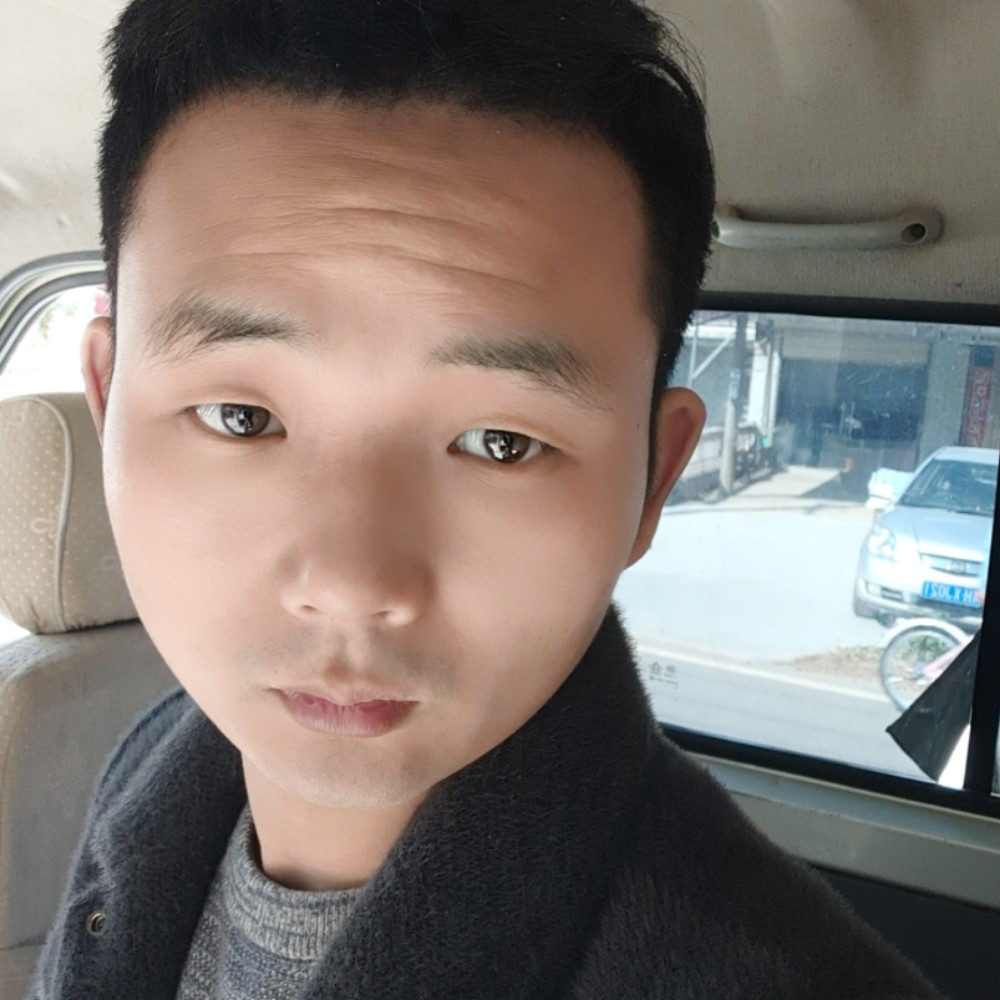 蜗牛包小容的照片