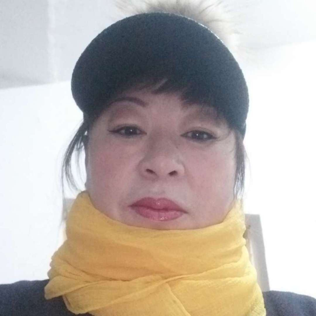 小白菜拾忆雪白的照片