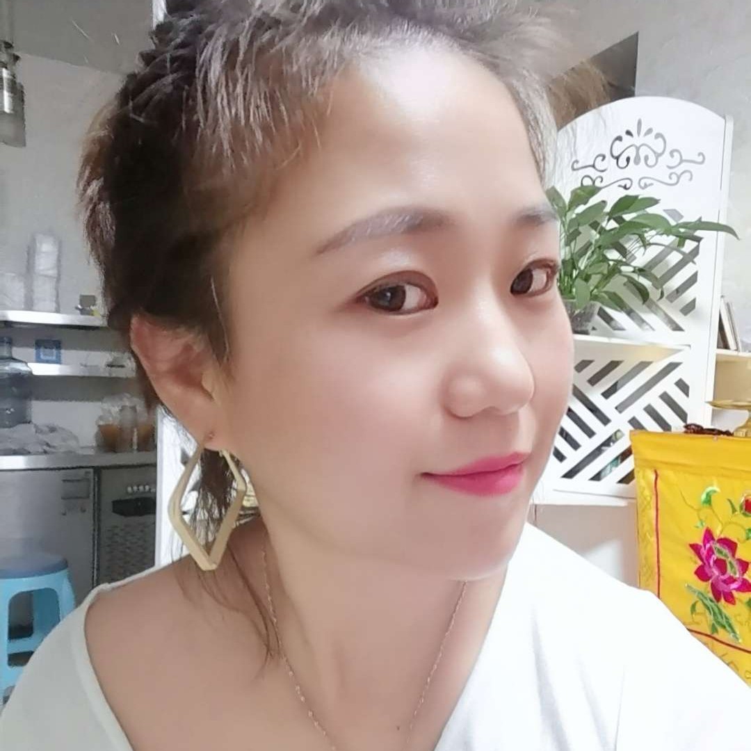 红玫瑰打威武的照片