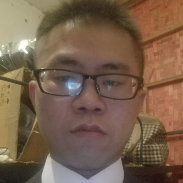 等缘出现的人的照片