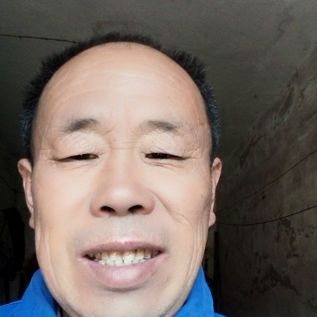 周献华的照片
