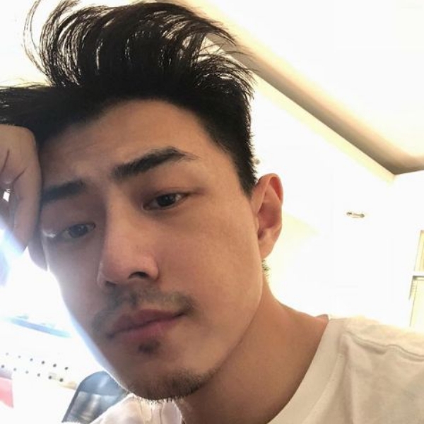 李成筠的照片