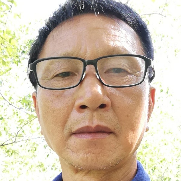 难过保卫灯泡的照片