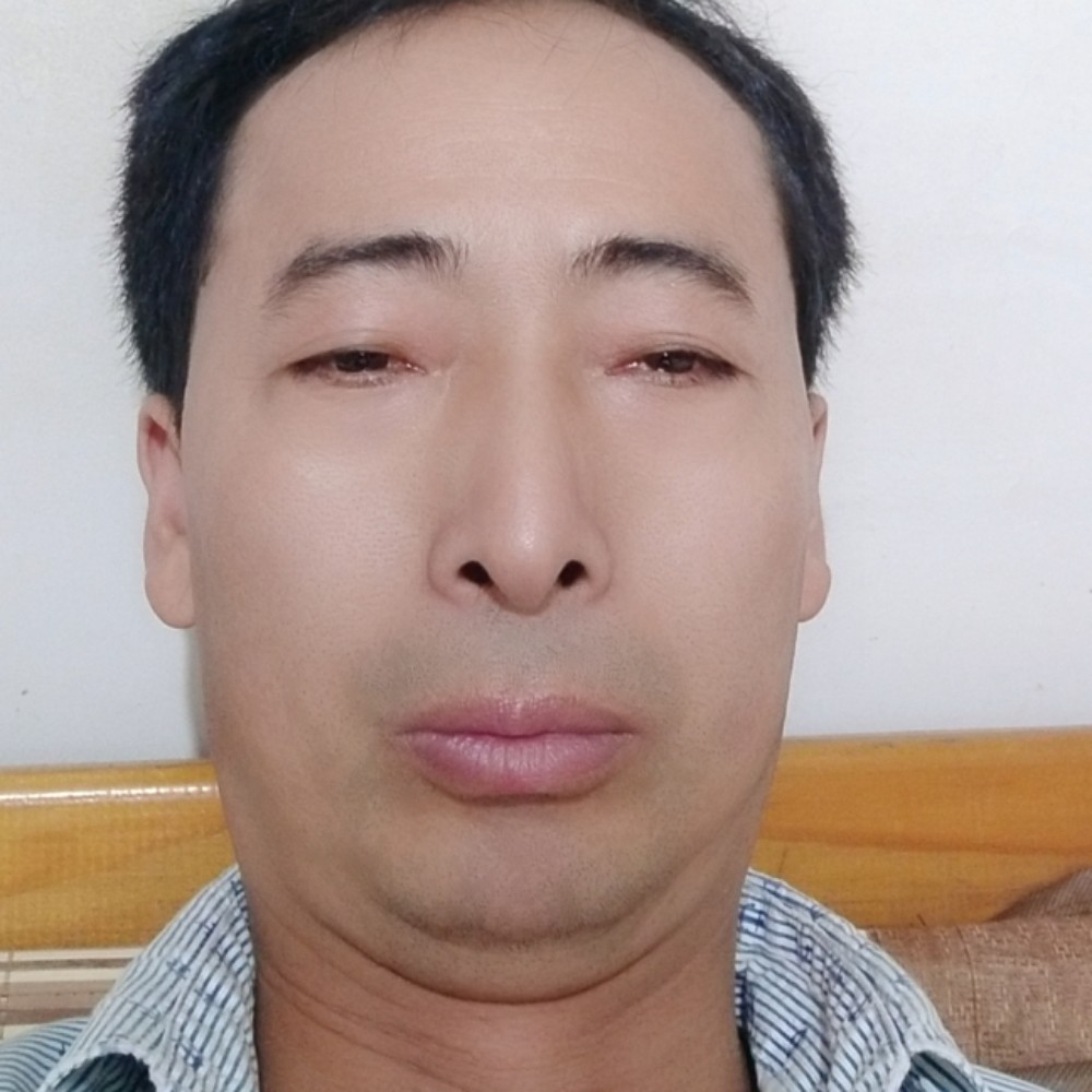两个人在一起开心的照片