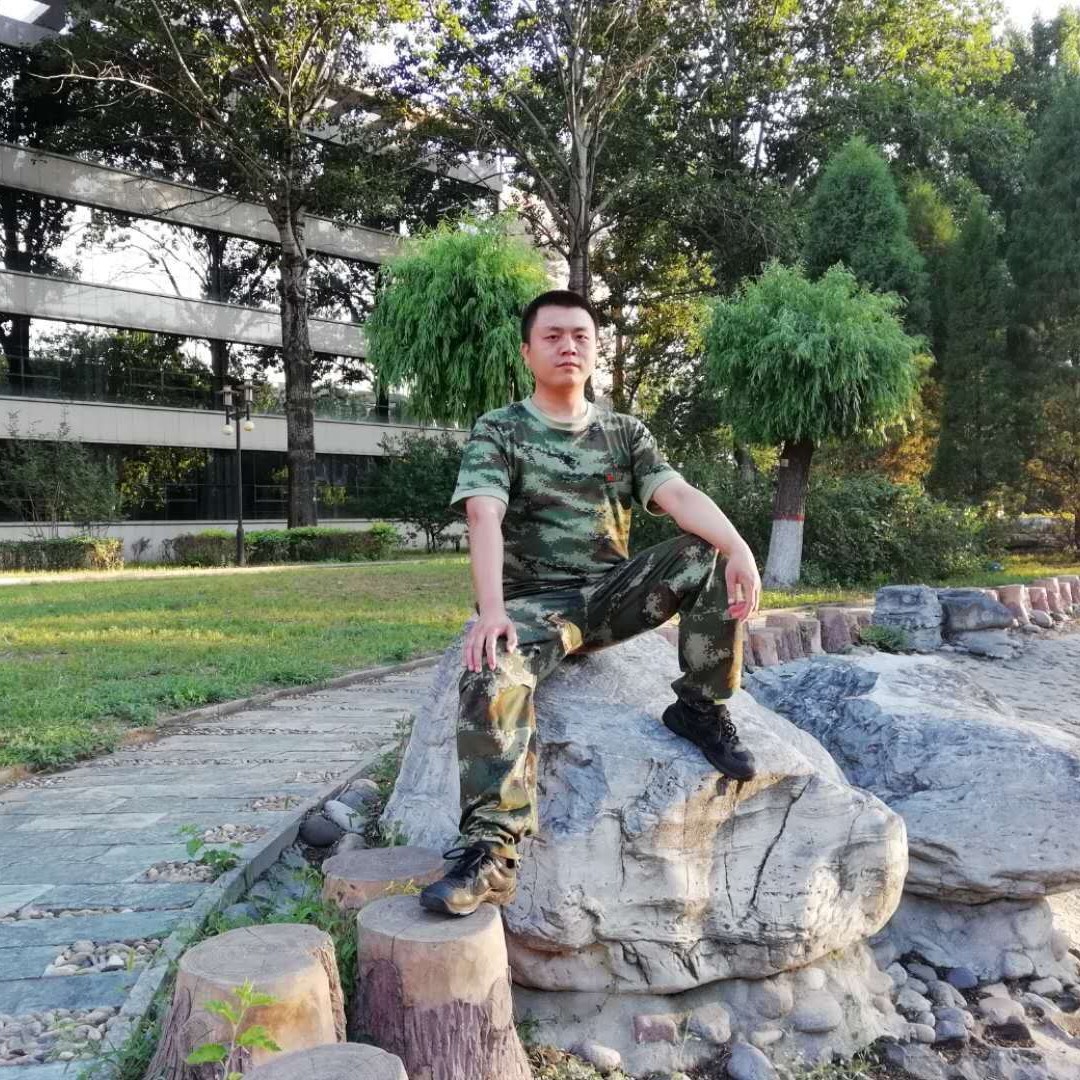 沉静笑森槿的照片