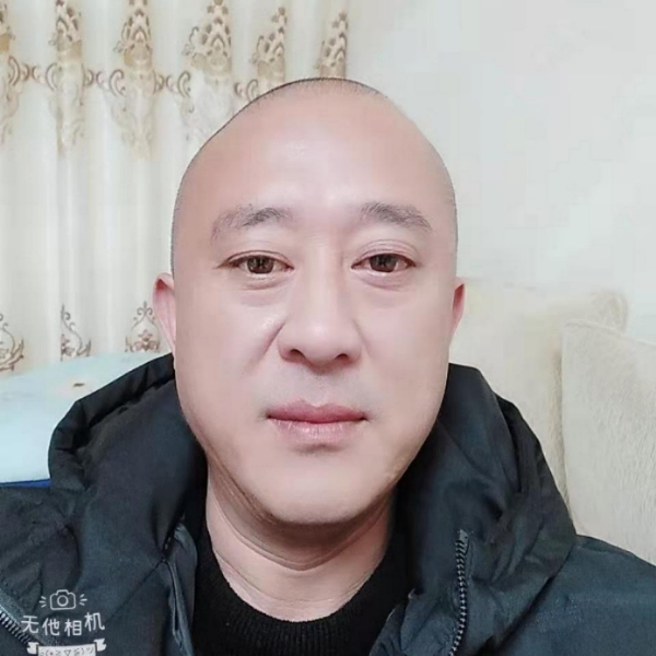 谁家大叔的照片