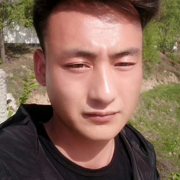 魁梧给灯泡的照片