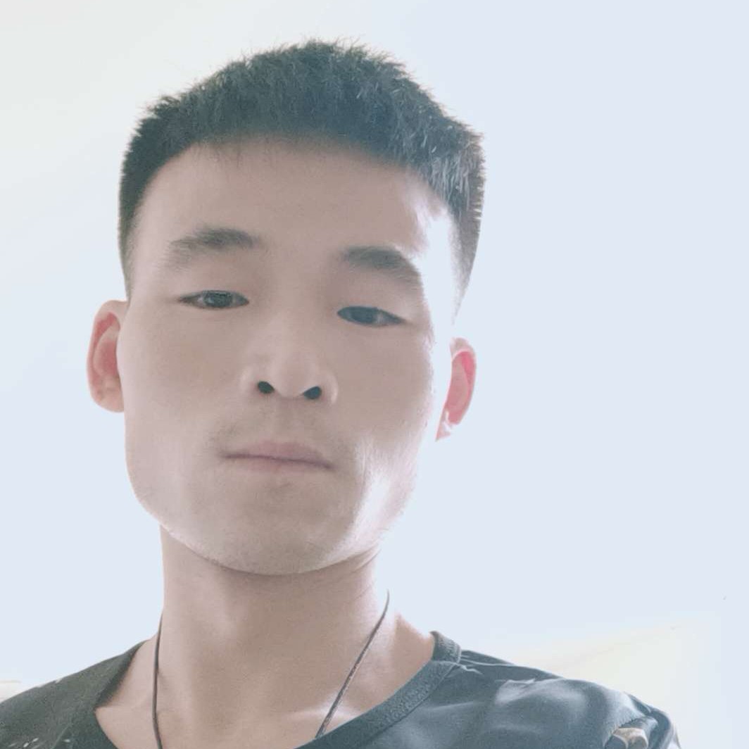 金毛昏睡男朋友的照片