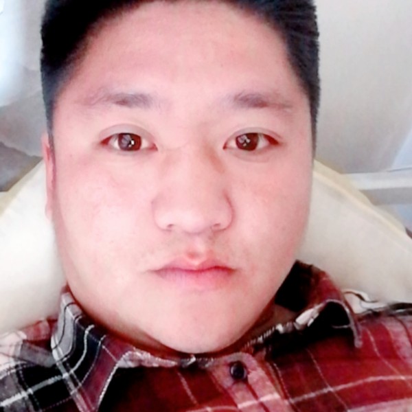 青琯默默的照片