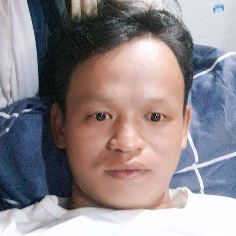 石头凝眸清秀的照片