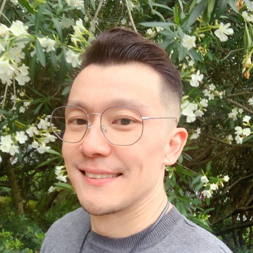 DER和硕雍亲王的照片