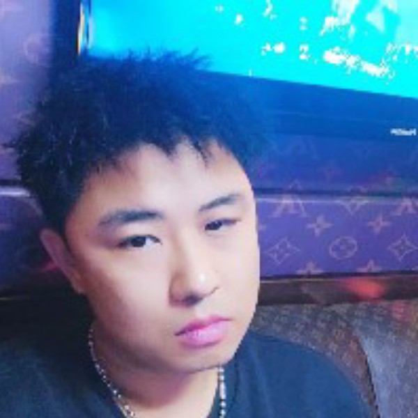 未来邂逅笨笨的照片
