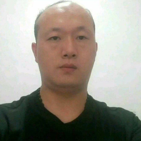 1笑红尘的照片