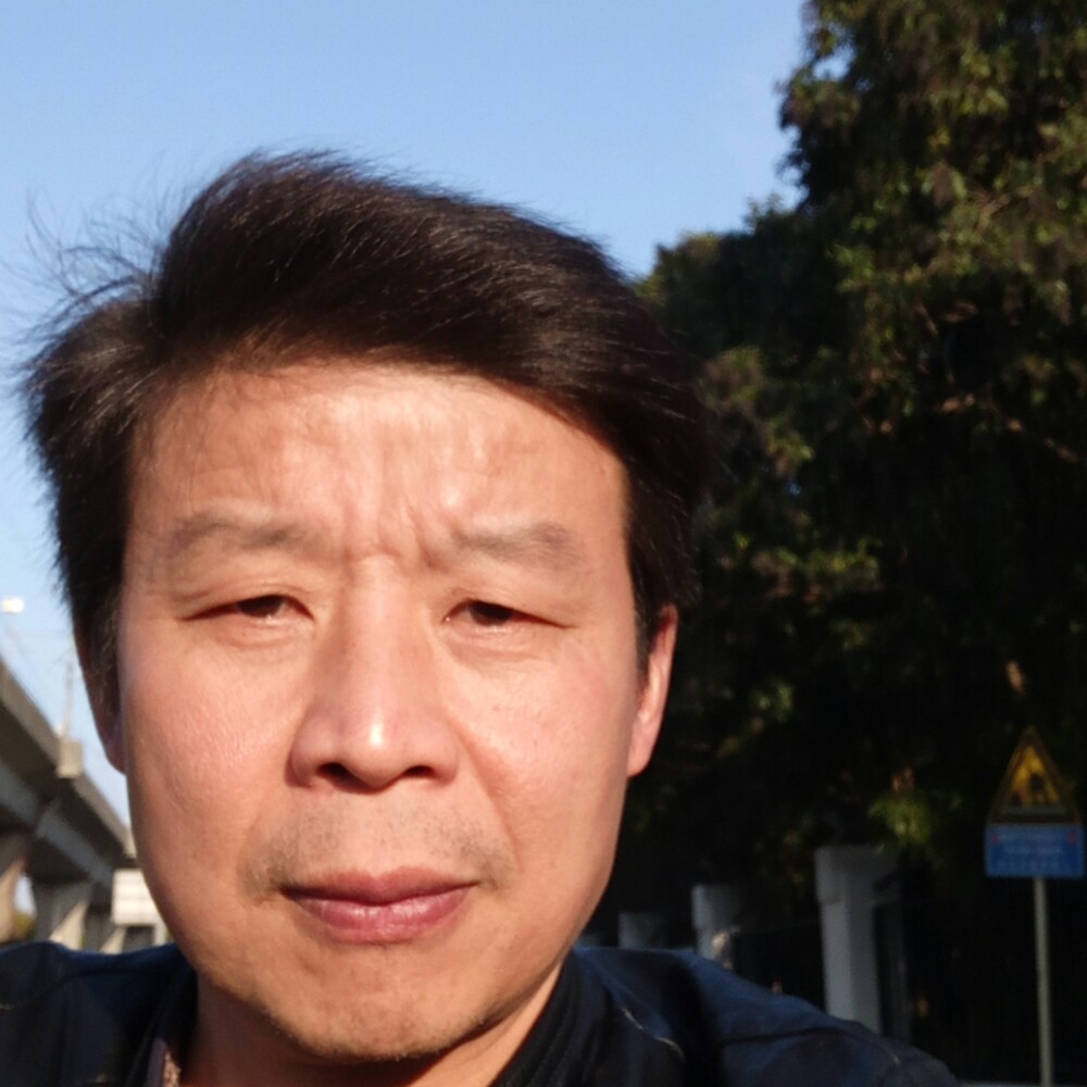 炙热深拥御姐的照片