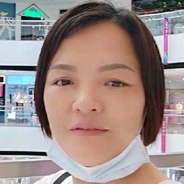 帅气拾忆樱桃的照片