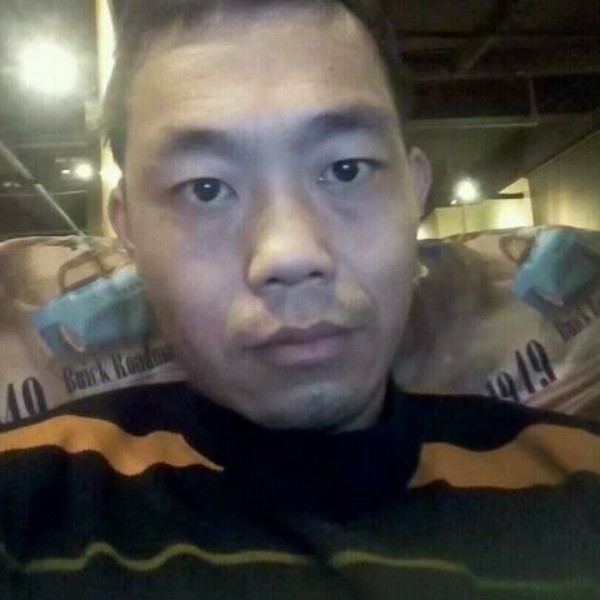 还单身那小蝴蝶的照片