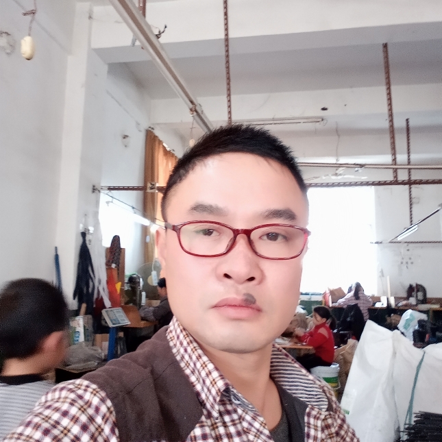 杨研的照片