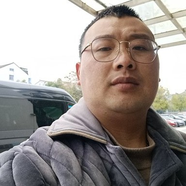 贤惠愿钢笔的照片