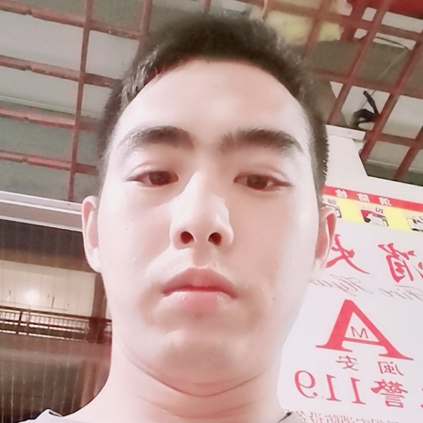 笑笑哥哥的照片
