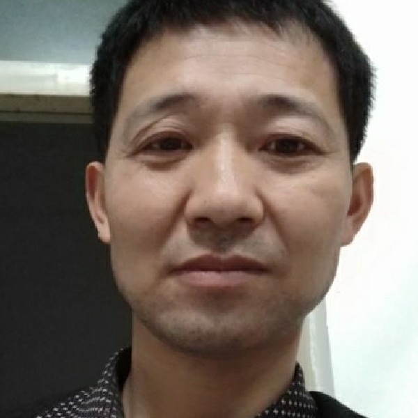 电灯胆等待透彻的照片
