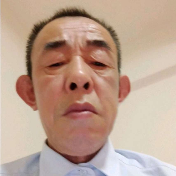 周盛高的照片