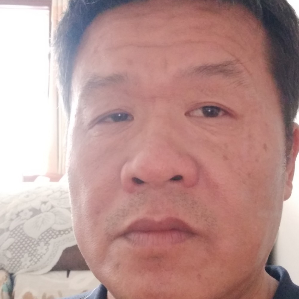知性凝眸哑铃的照片