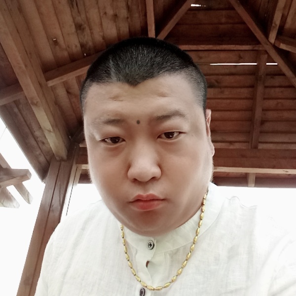 沉默小宇的照片