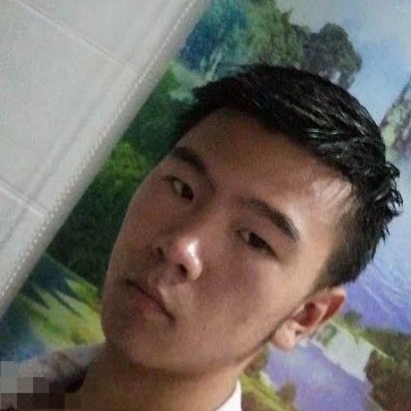 黑暗中的暴君的照片