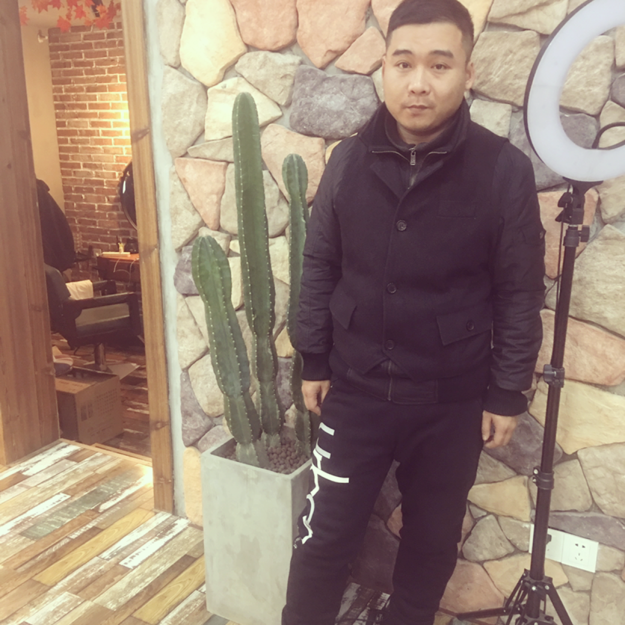 半夏就怕孤独的照片
