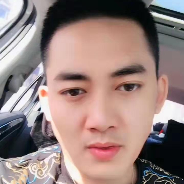 愉快倾心花生的照片