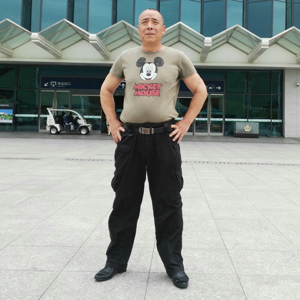 活泼火龙果的照片