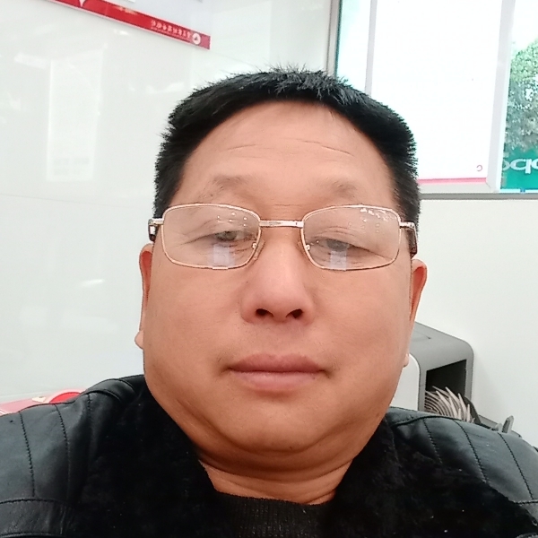 明媚愿白开水的照片