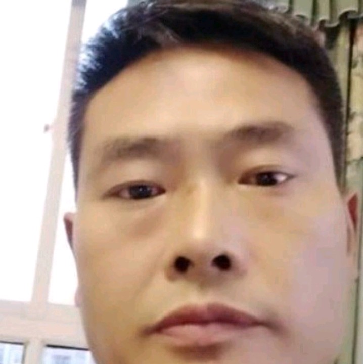 东华亍的照片
