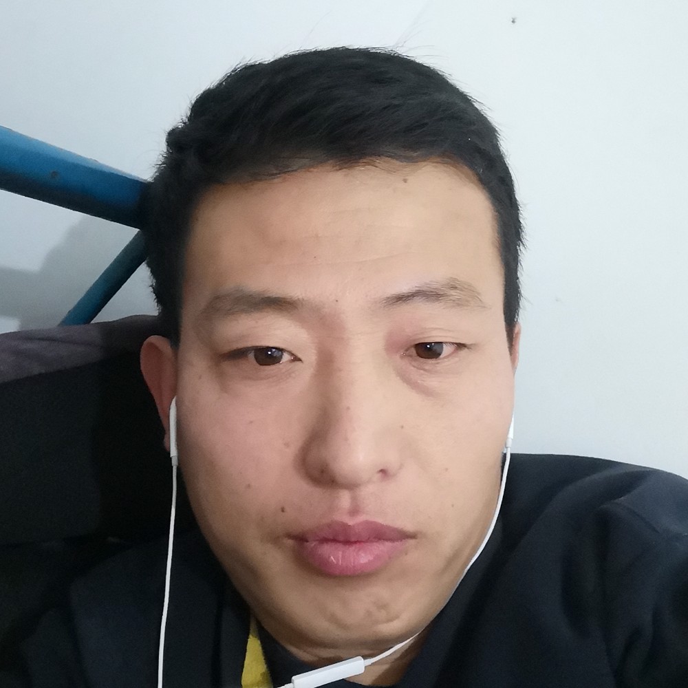 午夜背影的照片